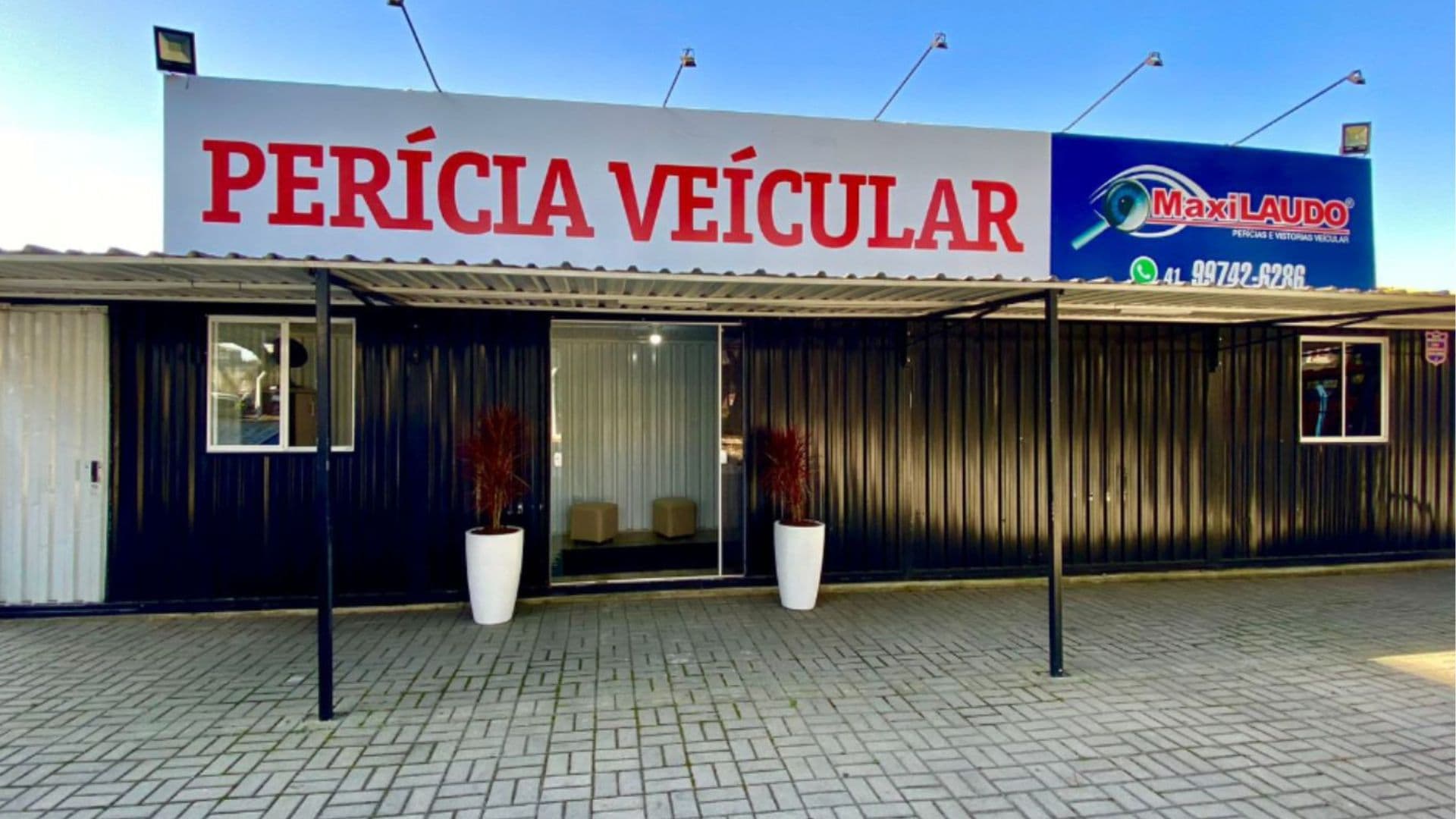 Fachada da unidade Matriz da Maxilaudo em Santa Felicidade